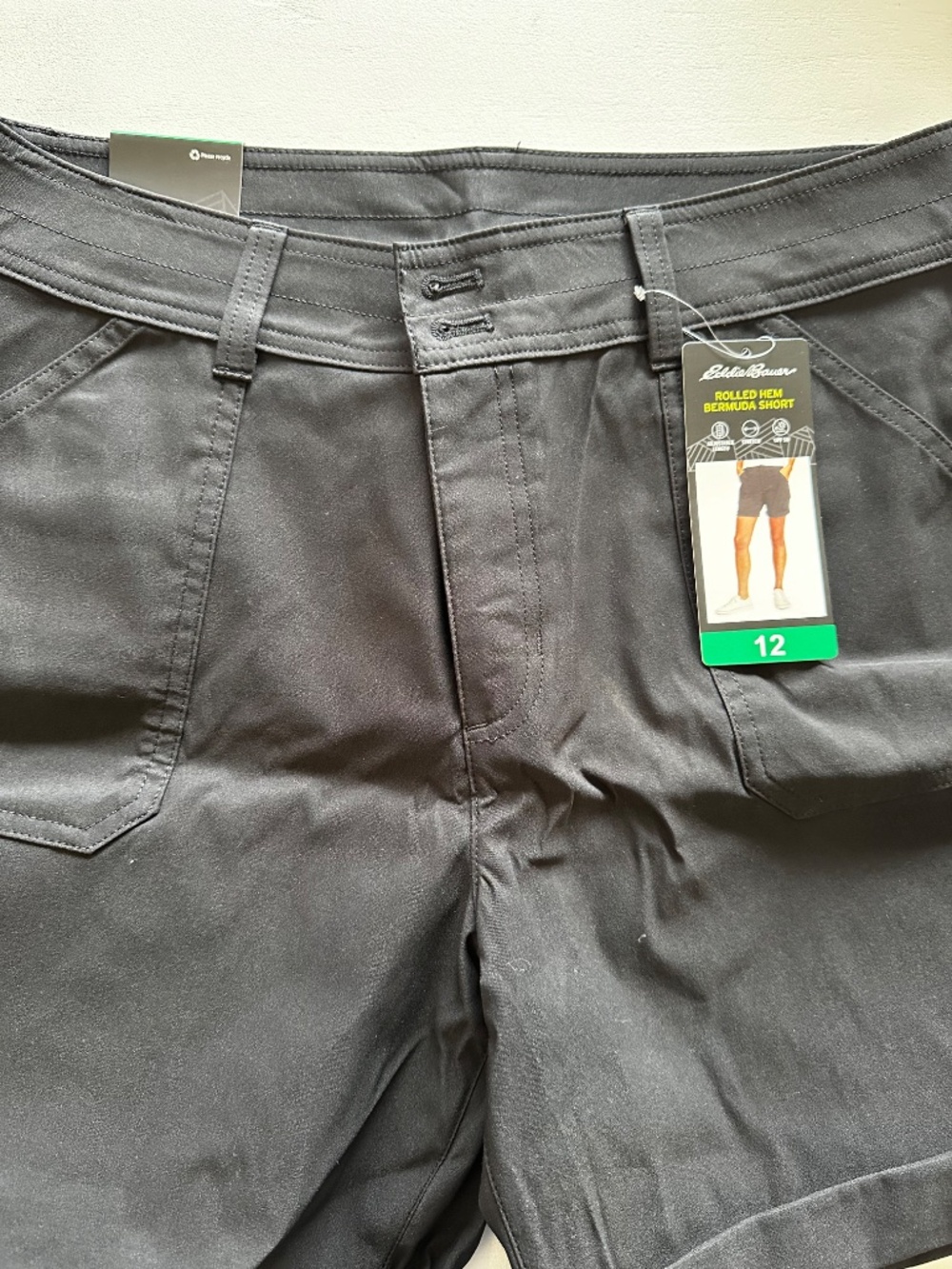 Eddie Bauer Women’s Rolled Hem Bermuda Shorts Black Size 12 NWT Stretch UPF 50 - Picture 2 of 3